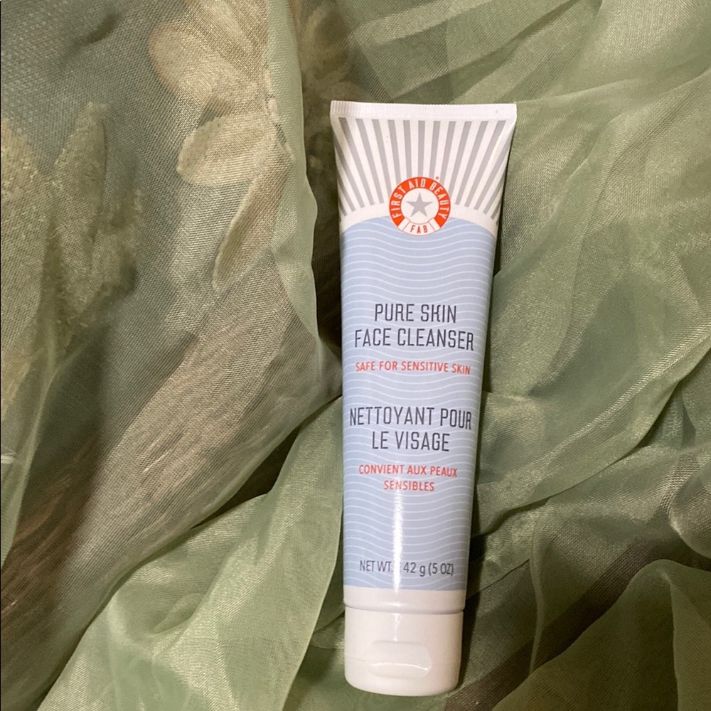 First Aid Beauty Pure Skin Face Cleanser
